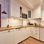 Apartment Chiado Homes - 2 *