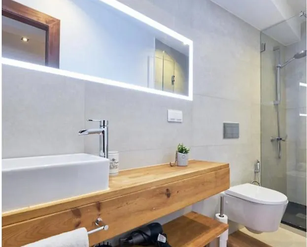 Chiado Homes - 2 Apartment