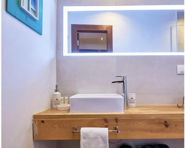 Chiado Homes - 2 Apartment Lisbon